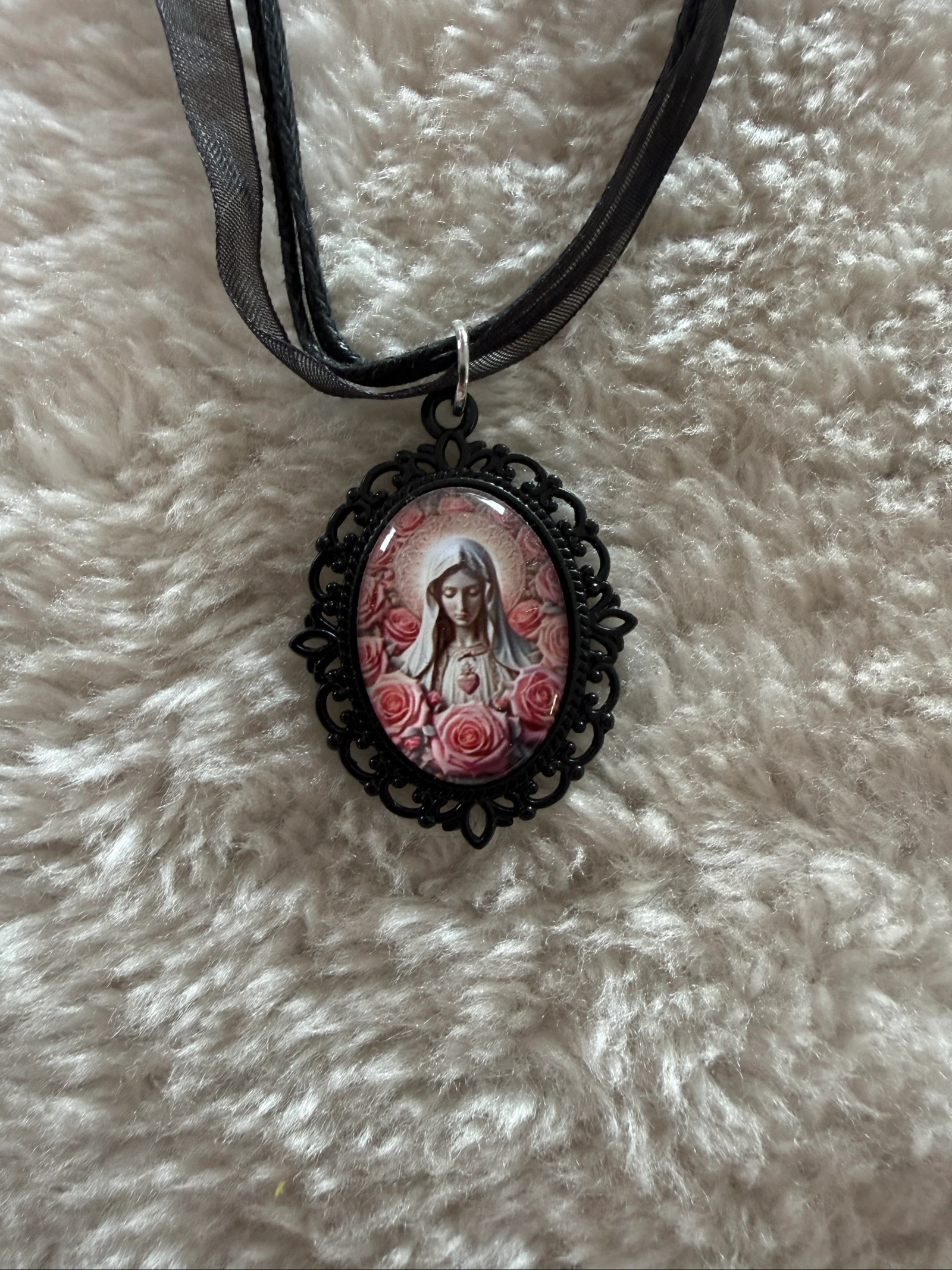 Collar camafeo Virgen